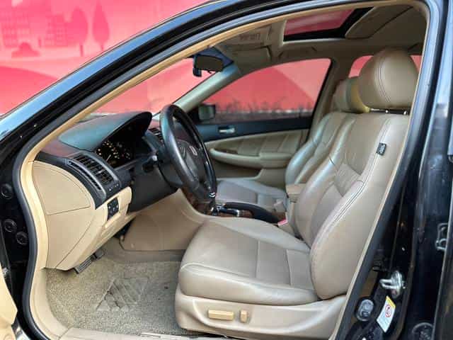 undefined undefined 2006-photo-3
