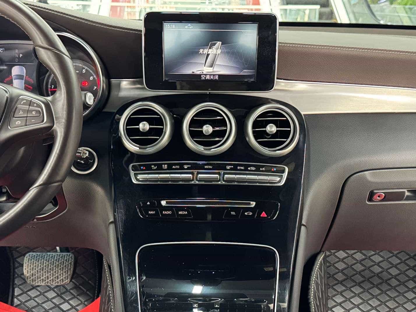 undefined undefined 2019-photo-12