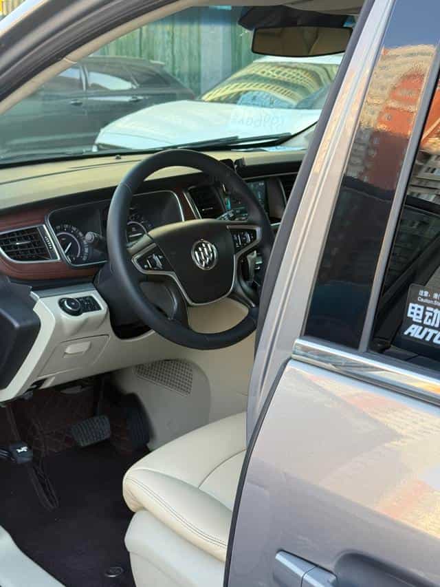 undefined undefined 2017-photo-14