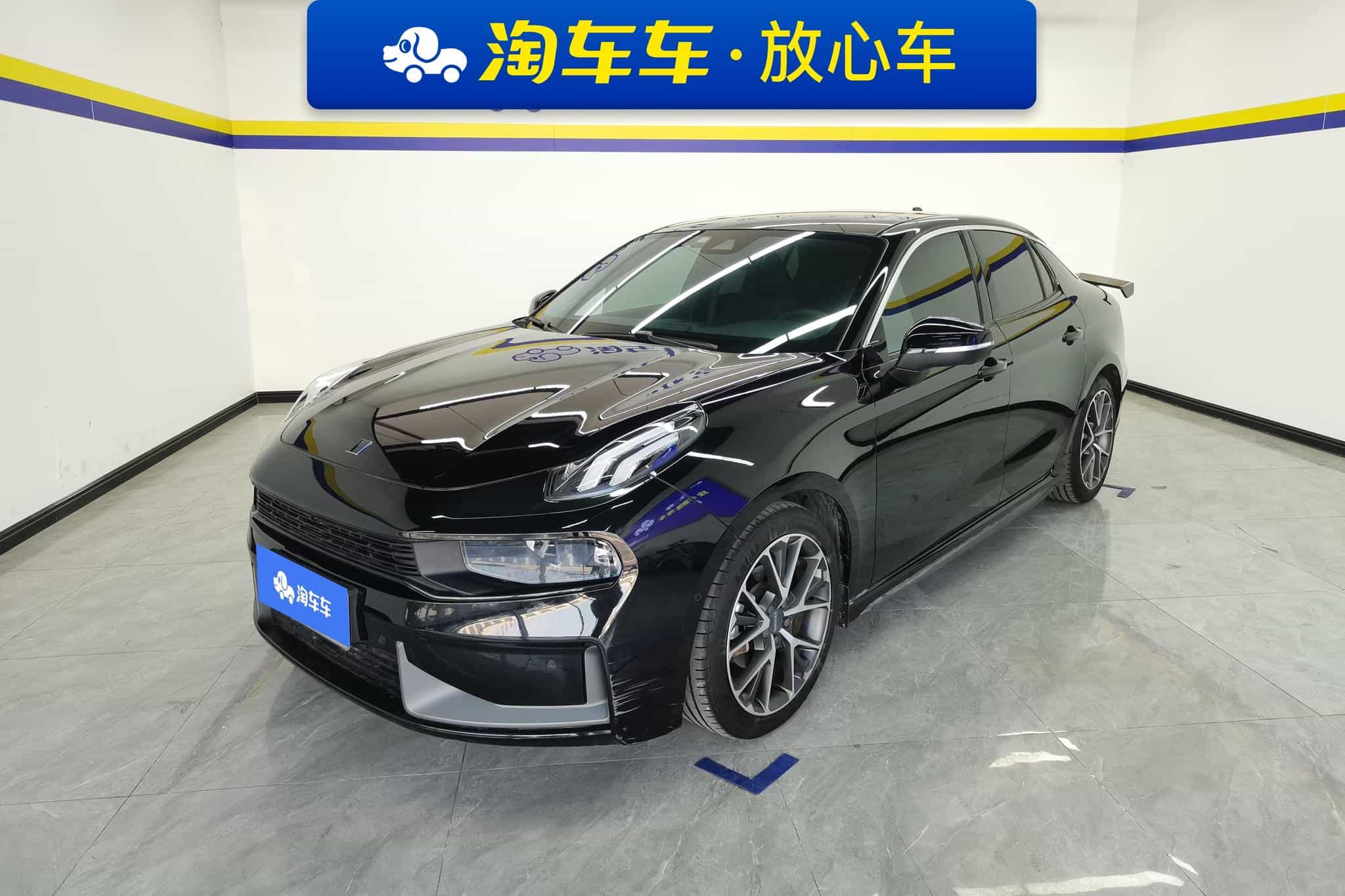 undefined undefined 2022-photo-1