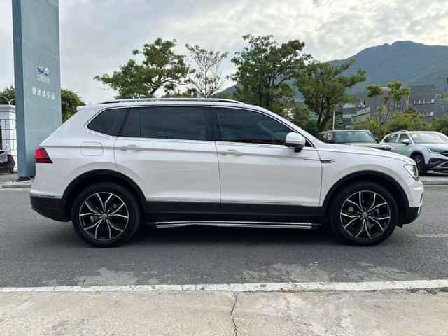 undefined undefined 2019-photo-10