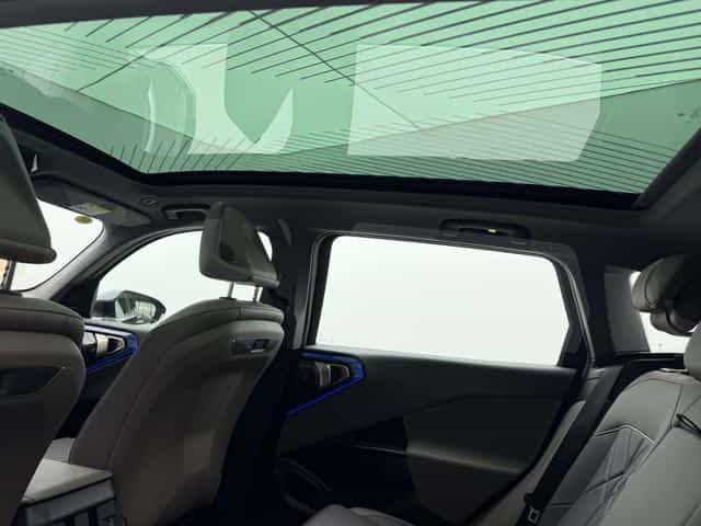 undefined undefined 2025-photo-25