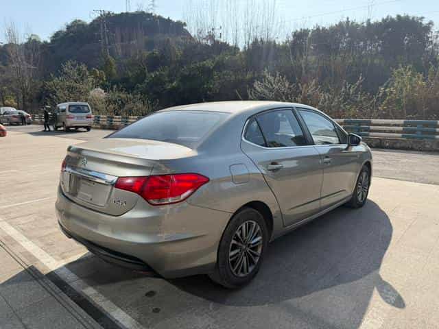 undefined undefined 2014-photo-22