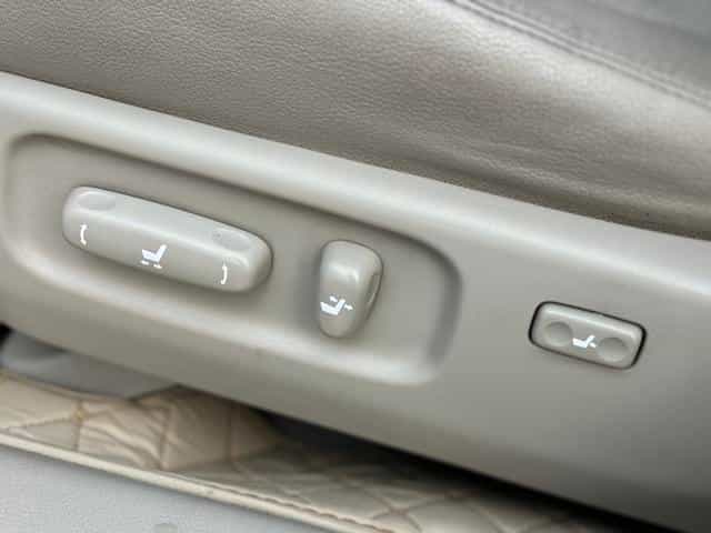 undefined undefined 2011-photo-16