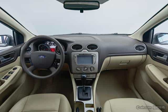 undefined undefined 2011-photo-14
