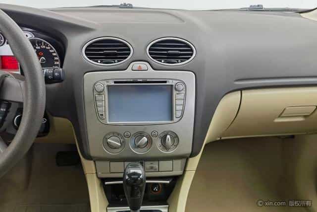 undefined undefined 2011-photo-16