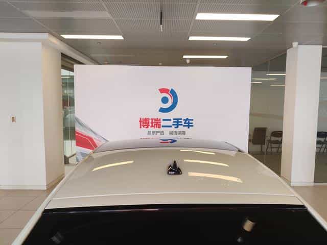 undefined undefined 2025-photo-33