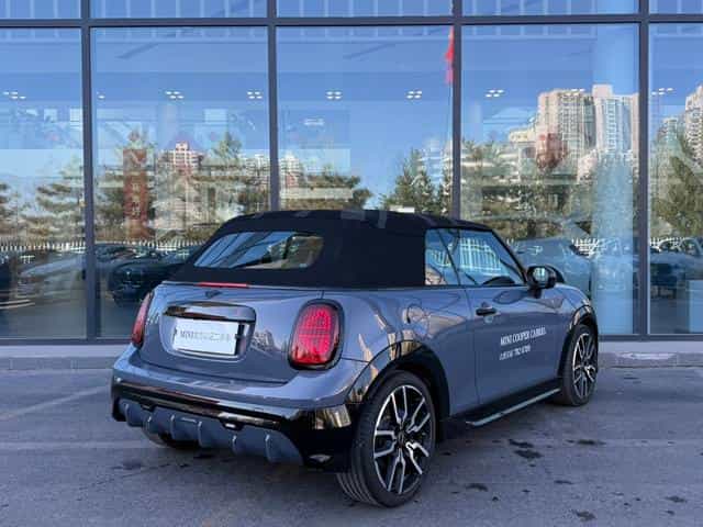 undefined undefined 2025-photo-7