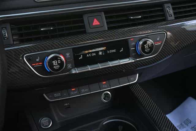 undefined undefined 2019-photo-38