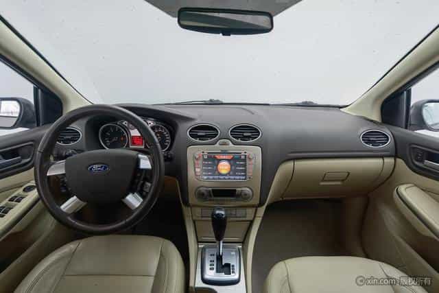 undefined undefined 2011-photo-14