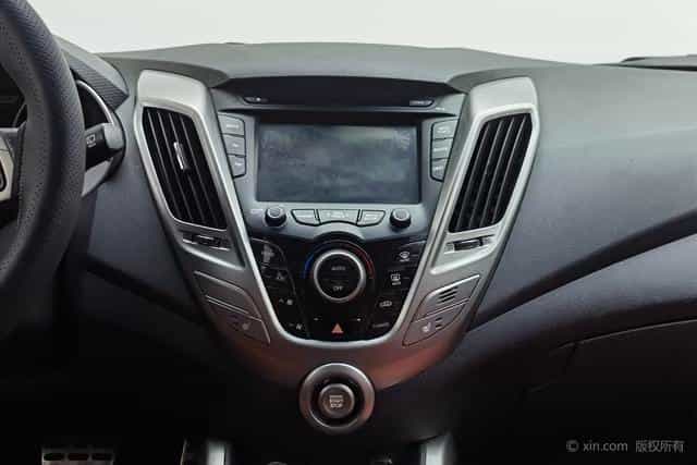undefined undefined 2011-photo-16