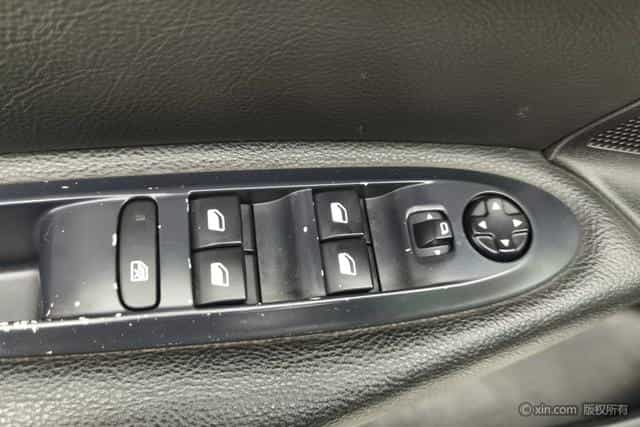 undefined undefined 2014-photo-12