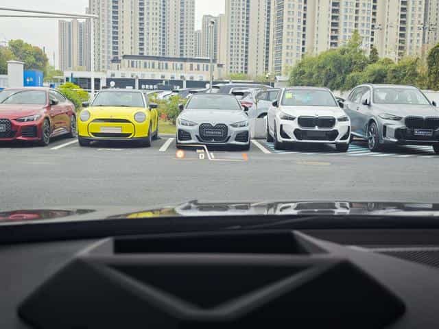 undefined undefined 2025-photo-16