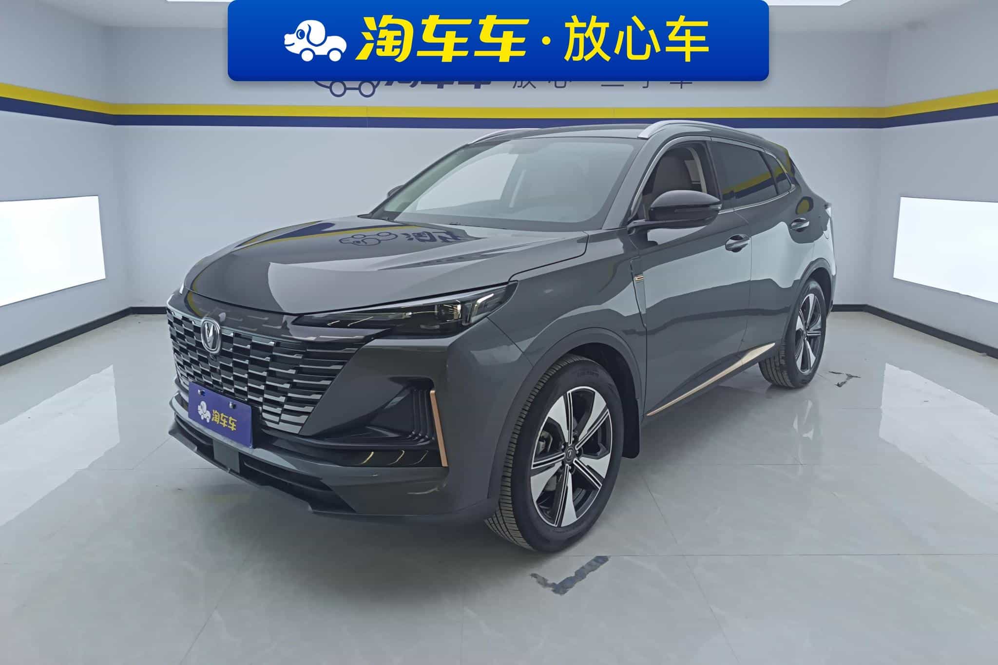 undefined undefined 2022-photo-1