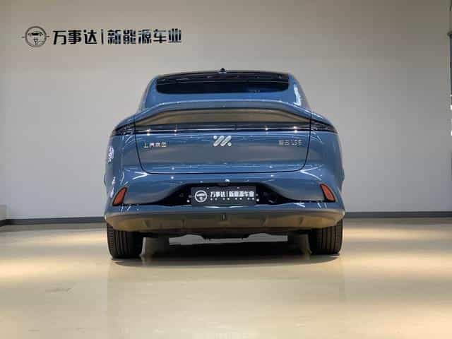 undefined undefined 2025-photo-4