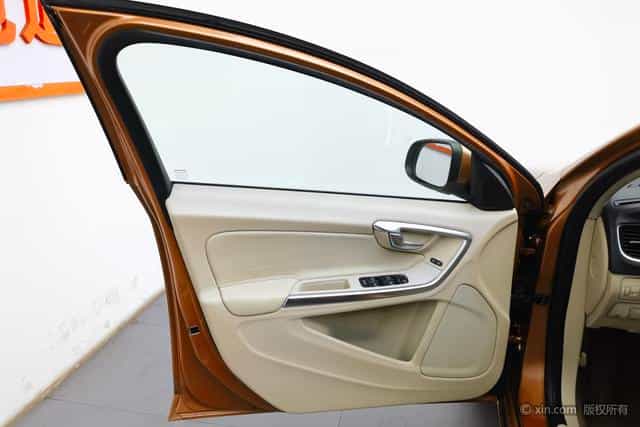 undefined undefined 2012-photo-11