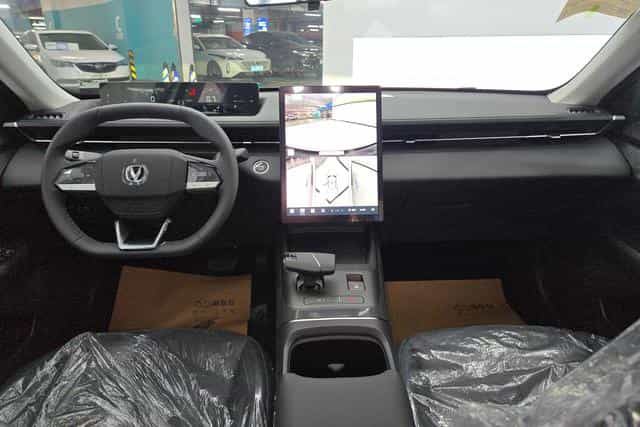 undefined undefined 2025-photo-14