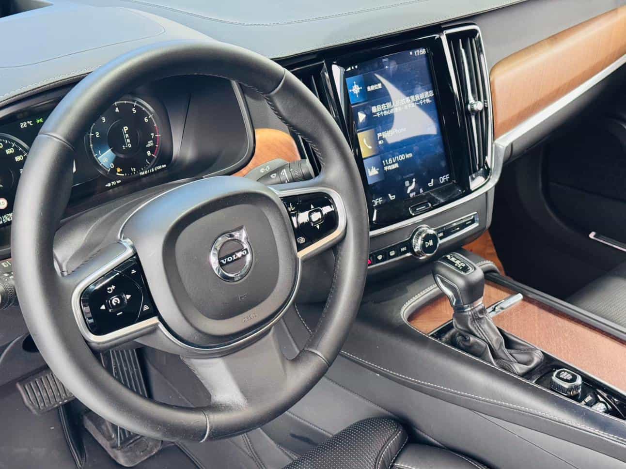 undefined undefined 2018-photo-12