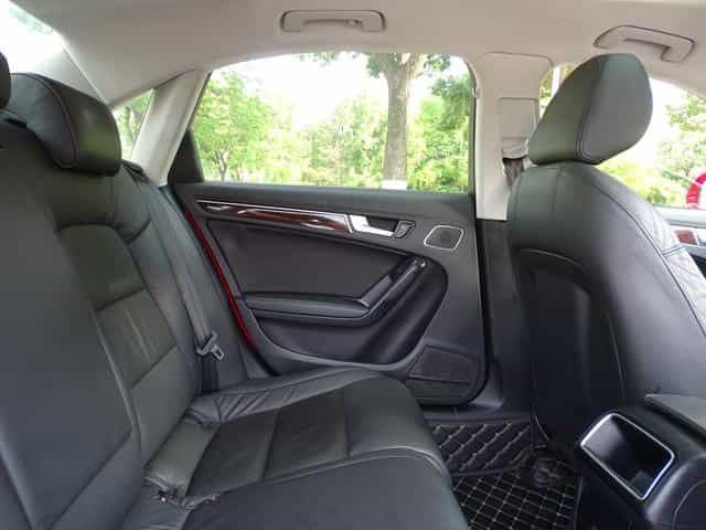 undefined undefined 2011-photo-32