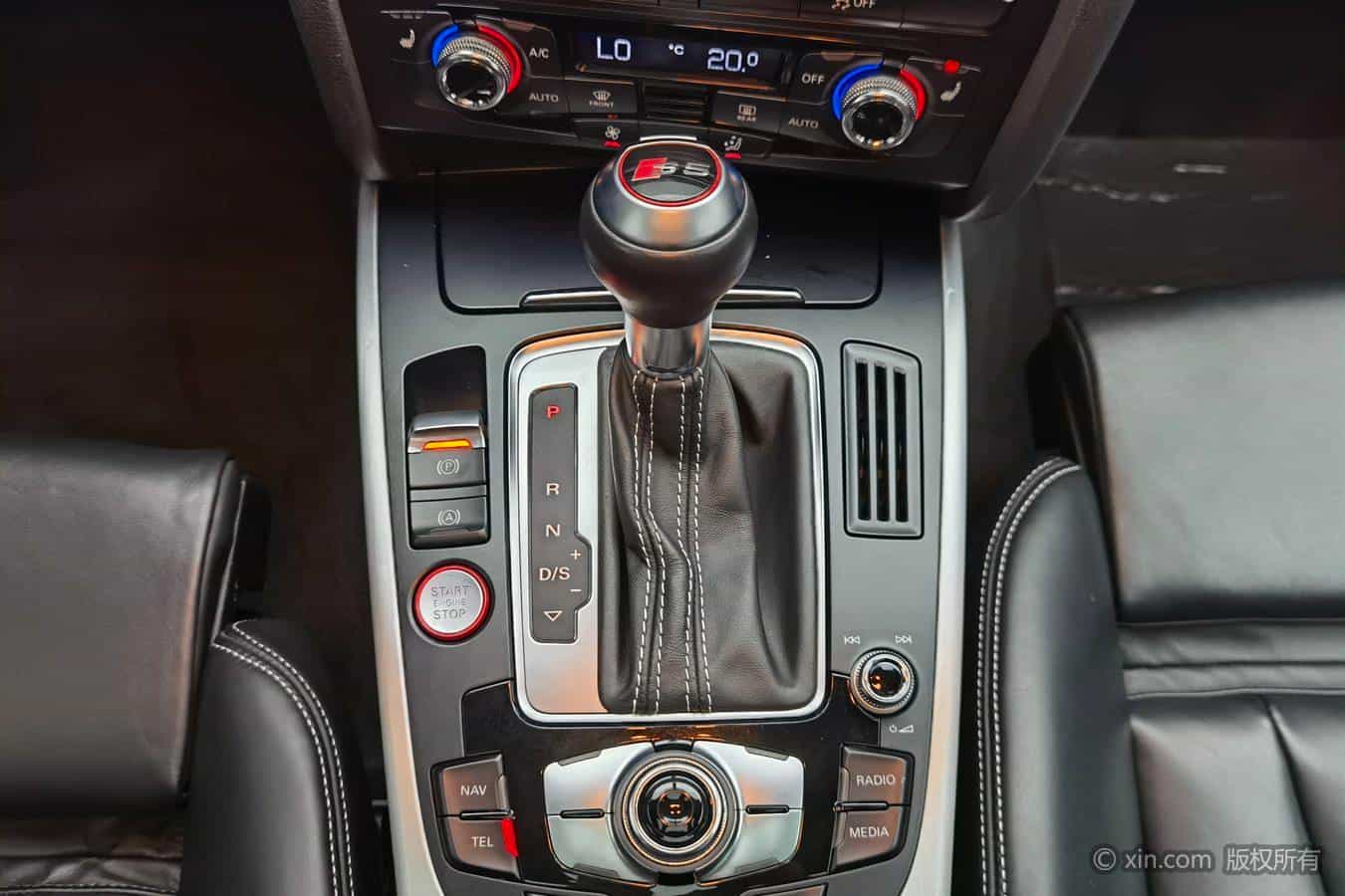 undefined undefined 2012-photo-17