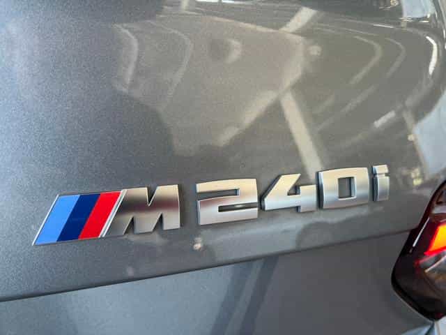 undefined undefined 2025-photo-22
