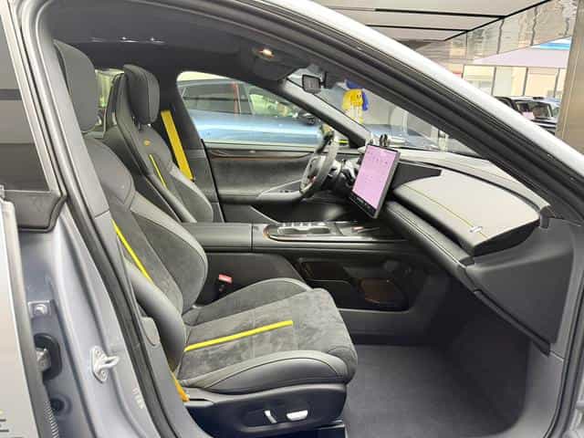 undefined undefined 2025-photo-8
