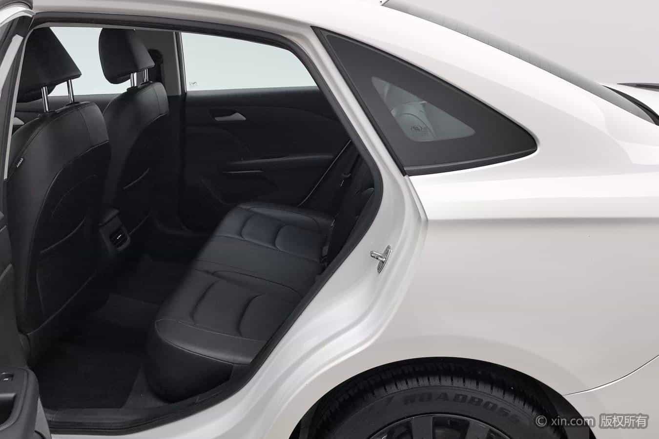 undefined undefined 2019-photo-19