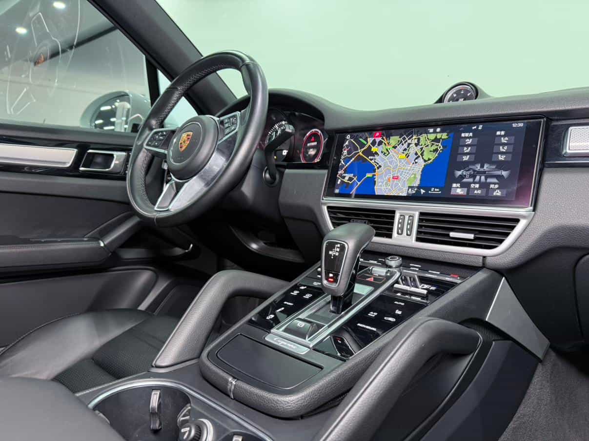 undefined undefined 2018-photo-12