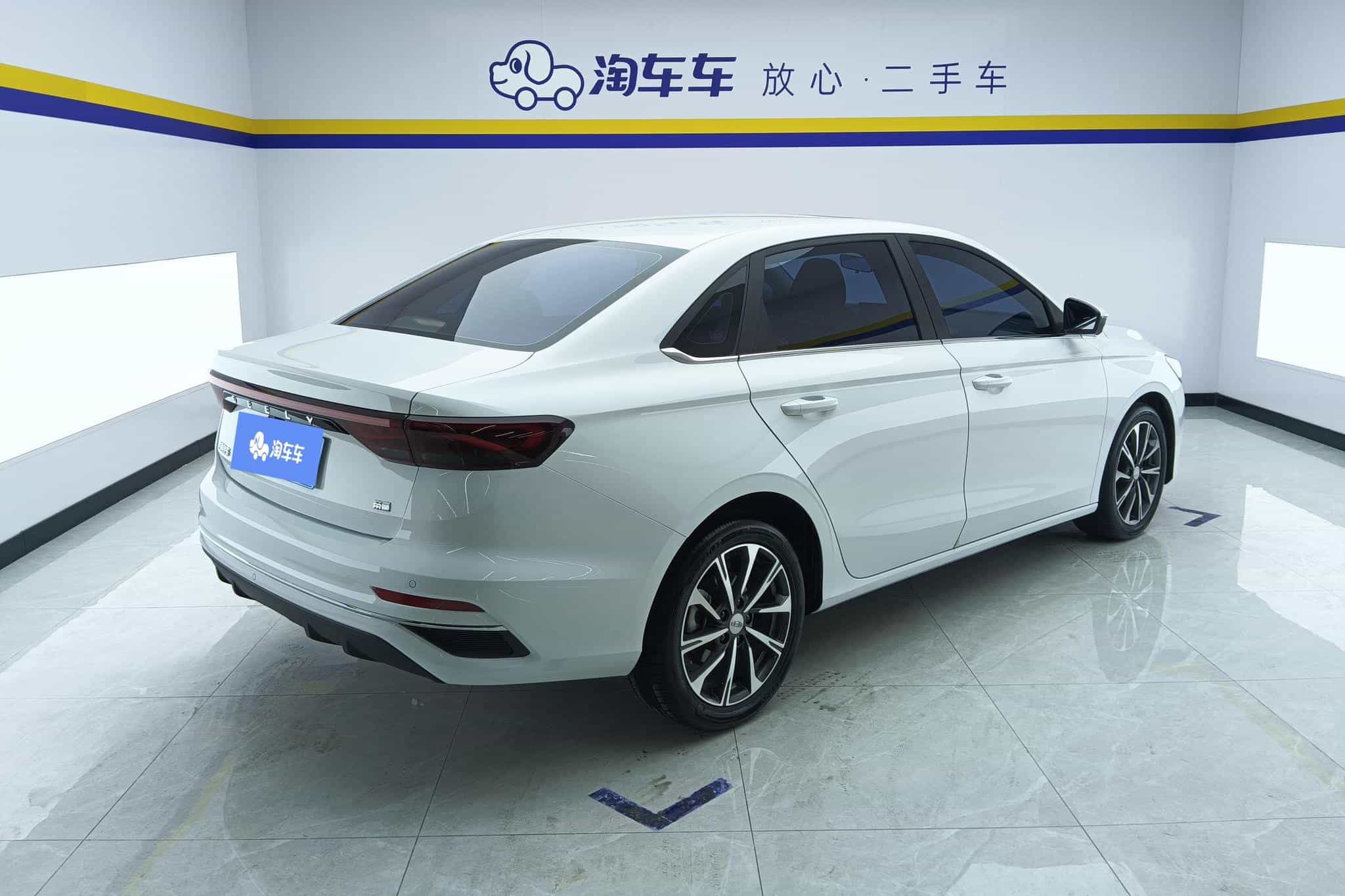 undefined undefined 2025-photo-9