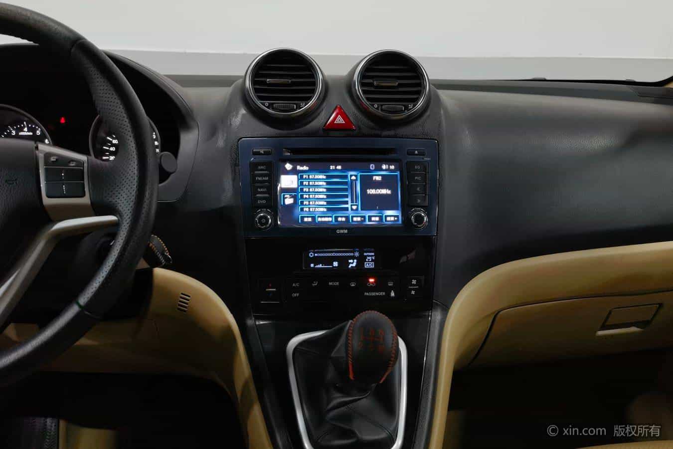 undefined undefined 2011-photo-16