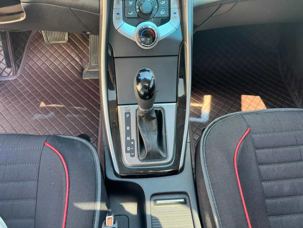 undefined undefined 2012-photo-16