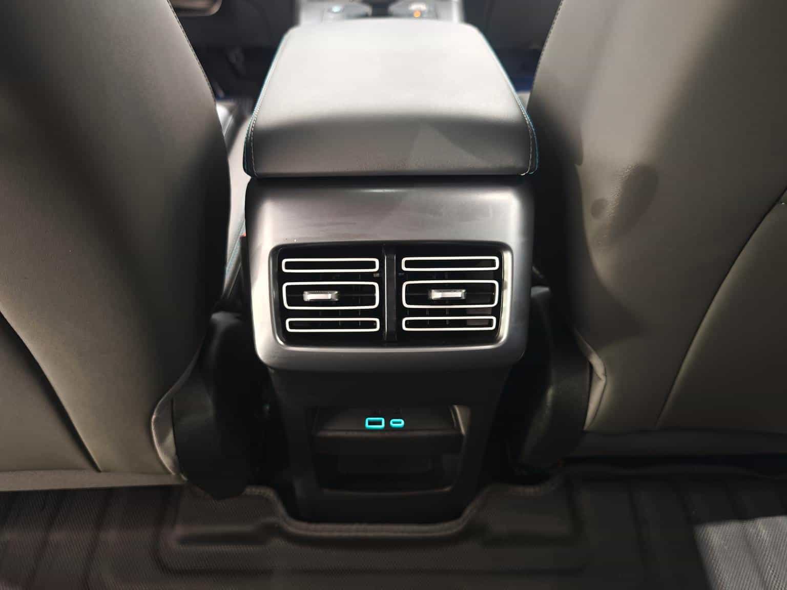 undefined undefined 2025-photo-12