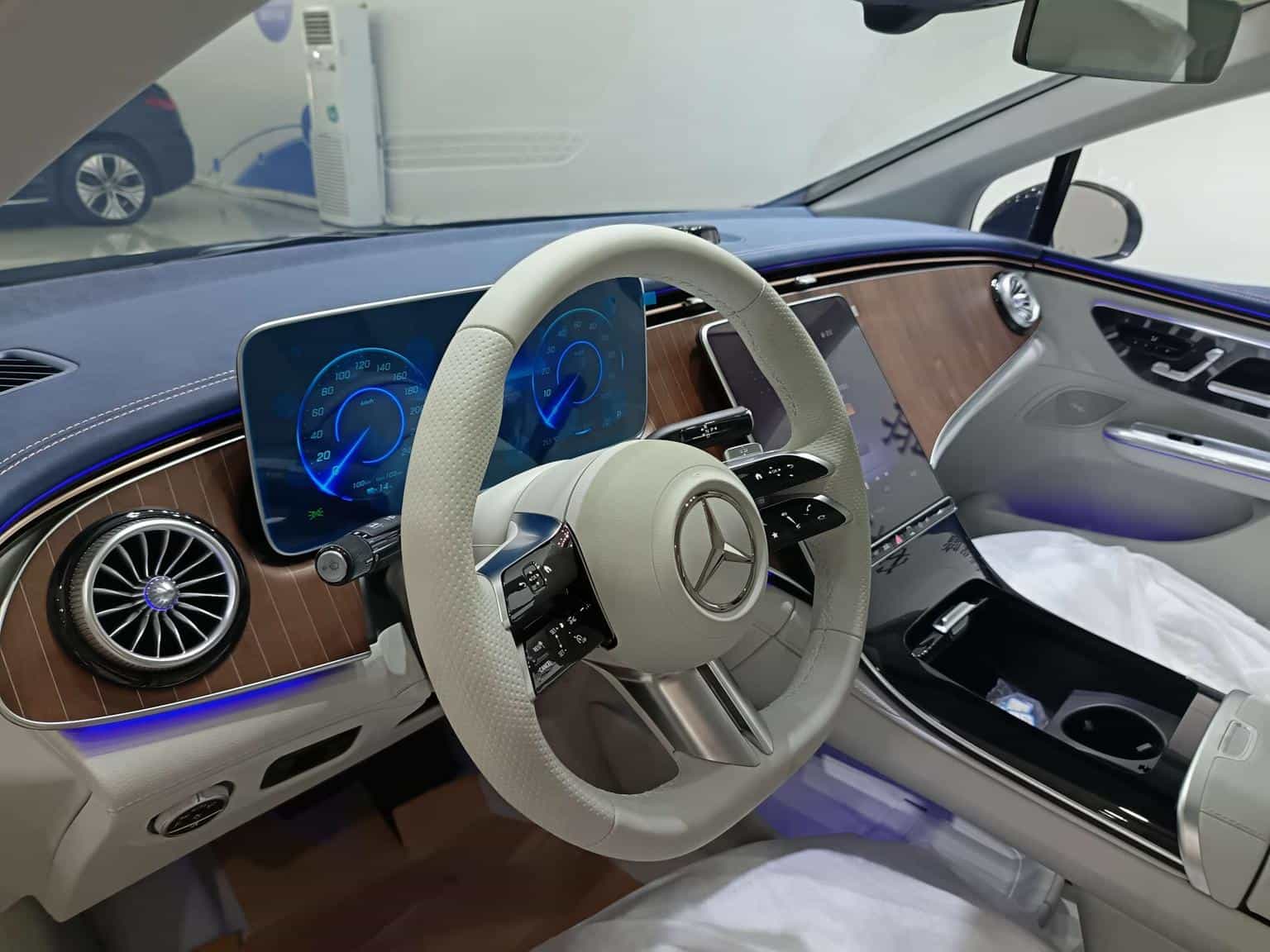 undefined undefined 2025-photo-10