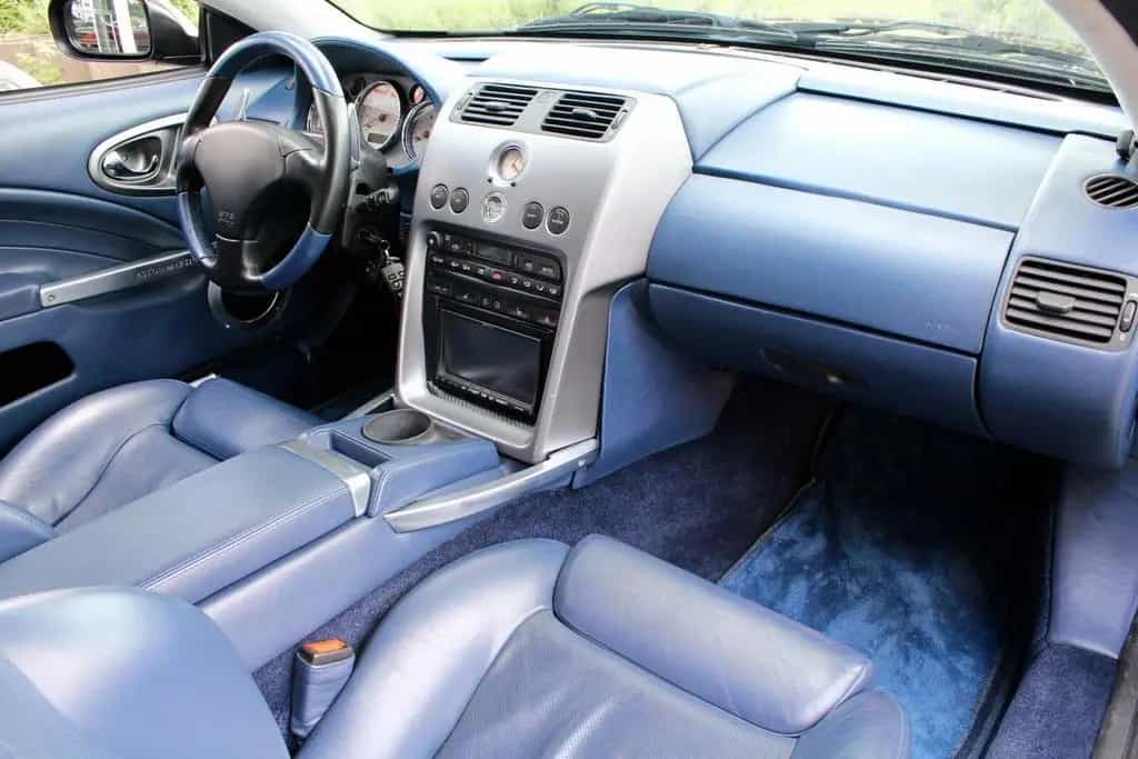 Aston Martin Vanquish V12 2+2 - dt. Fzg. - gr. KD neu 04/2004-photo-12