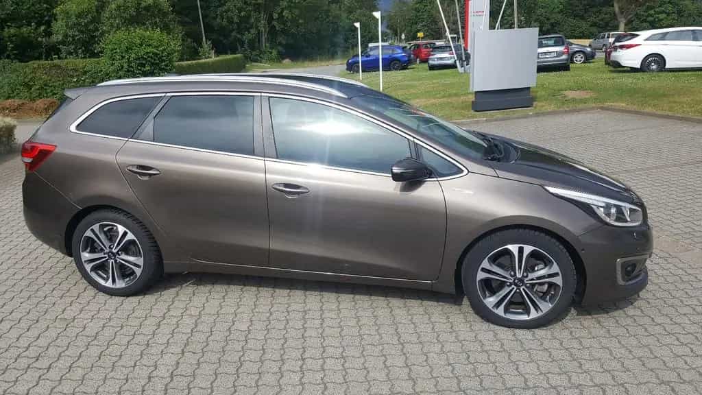 Kia Ceed SW 1.6 Platinum LEDER DACH NAVI BI-XENON 07/2017-photo-3