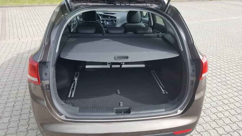 Kia Ceed SW 1.6 Platinum LEDER DACH NAVI BI-XENON 07/2017-photo-9