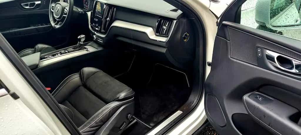 Volvo XC60 R-Design T5 Geartronic 2WD 07/2019-photo-11