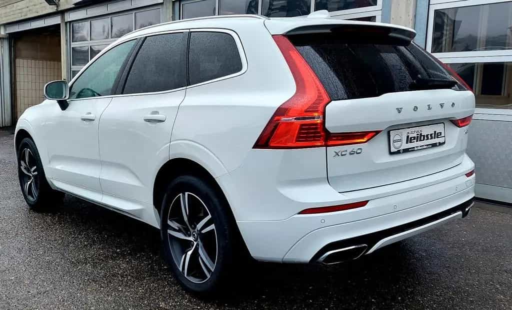 Volvo XC60 R-Design T5 Geartronic 2WD 07/2019-photo-4