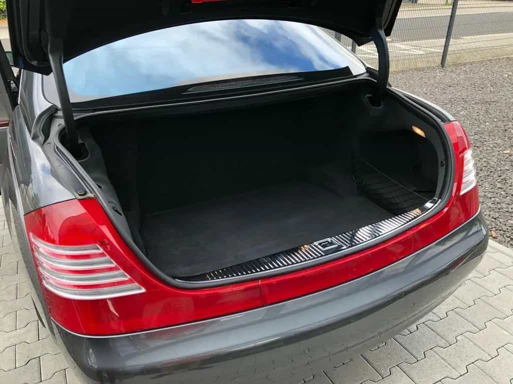 Maybach 57 deutsche  Auslieferung 1. Hand, neuwertig 05/2003-photo-12