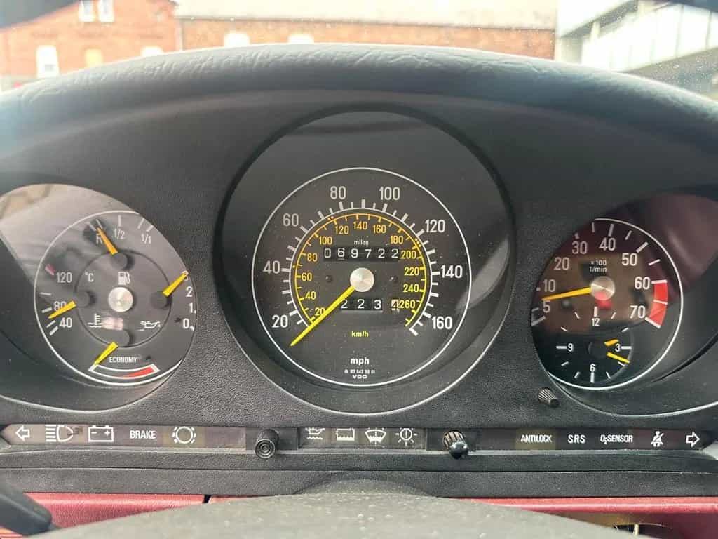 Mercedes-Benz SL-Class Roadster LEDER HARD-/SOFTTOP ZENTRALVER. 02/1987-photo-9