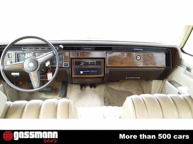 Pontiac Bonneville , 4-Door Sedan 06/1981-photo-11