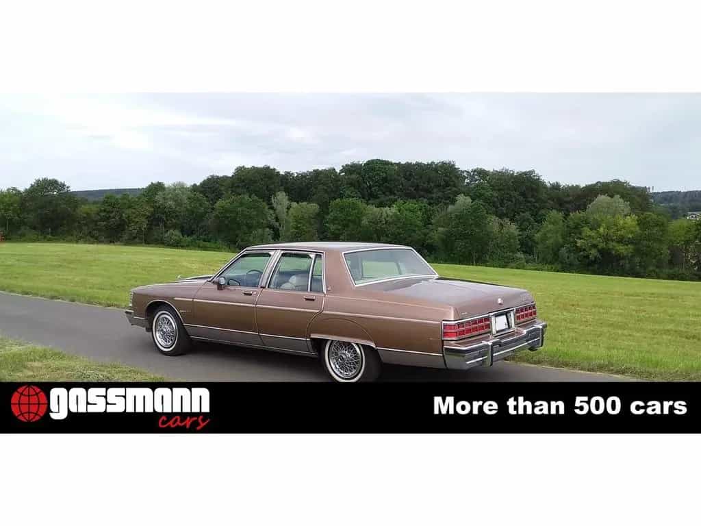 Pontiac Bonneville , 4-Door Sedan 06/1981-photo-6
