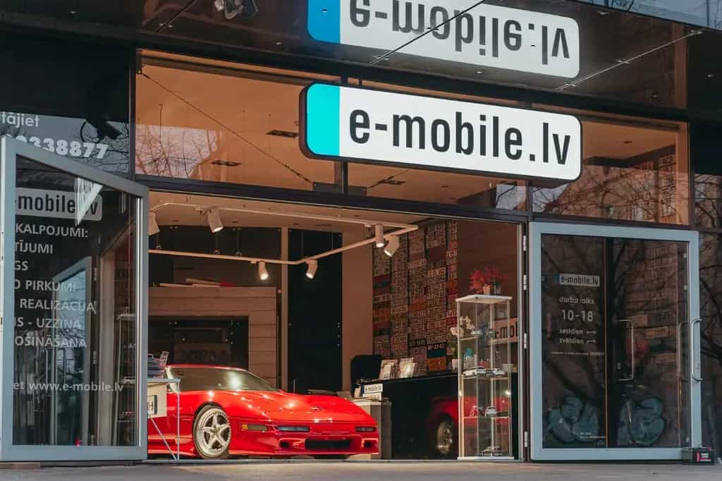 Corvette C4 Coupe BSM Aero Targa - Sammler Zustand 09/1993-photo-10
