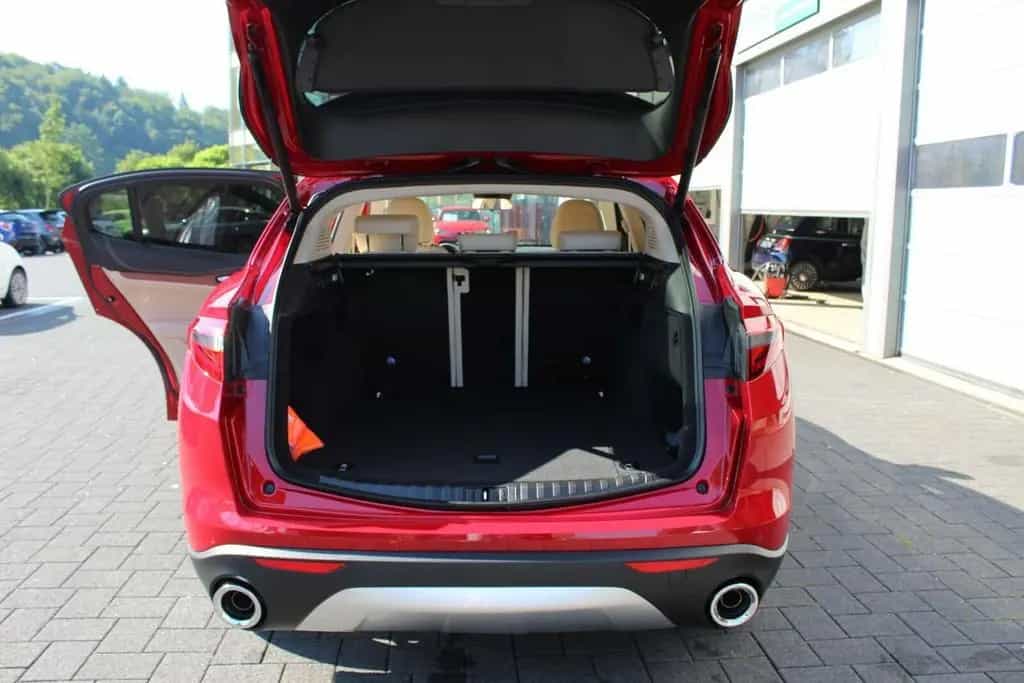 Alfa Romeo Stelvio Lusso Voll AHK, LederArmaturen 09/2019-photo-13