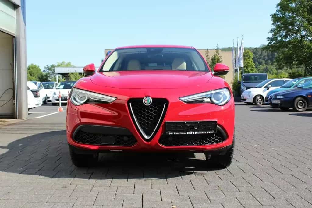 Alfa Romeo Stelvio Lusso Voll AHK, LederArmaturen 09/2019-photo-2