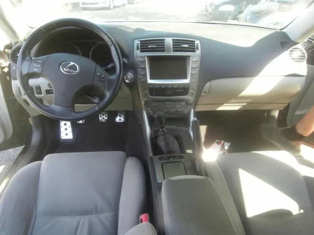 Lexus IS 220 d Luxury DPRN Navi Klima Neue Tüv 04/2006-photo-12