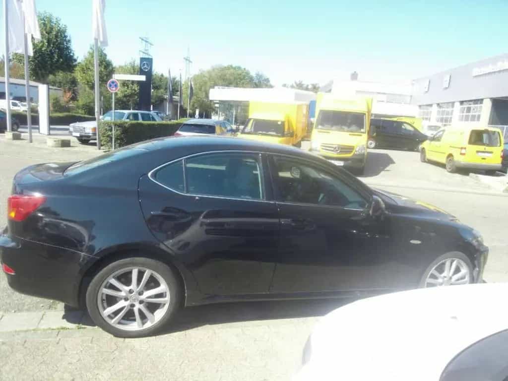 Lexus IS 220 d Luxury DPRN Navi Klima Neue Tüv 04/2006-photo-3