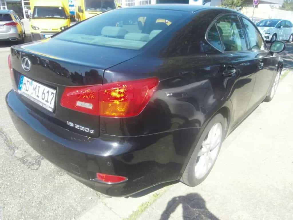 Lexus IS 220 d Luxury DPRN Navi Klima Neue Tüv 04/2006-photo-7