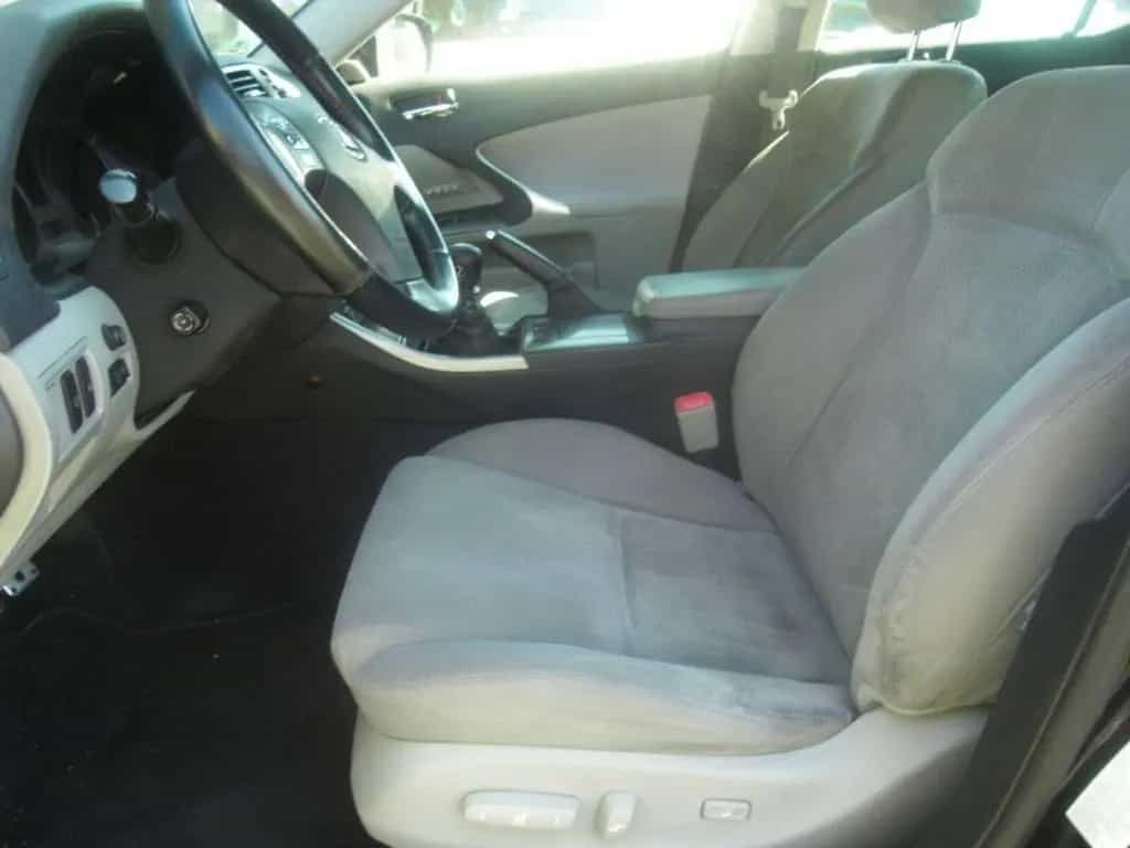 Lexus IS 220 d Luxury DPRN Navi Klima Neue Tüv 04/2006-photo-8