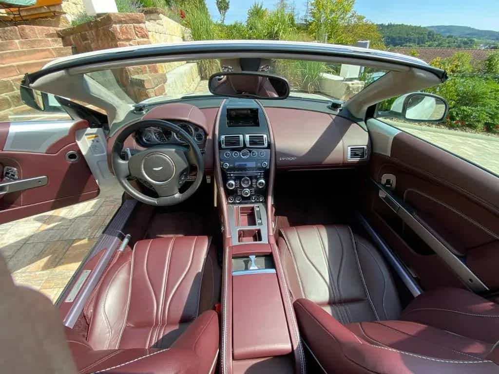 Aston Martin Virage Virage Volante Touchtronic 11/2011-photo-10